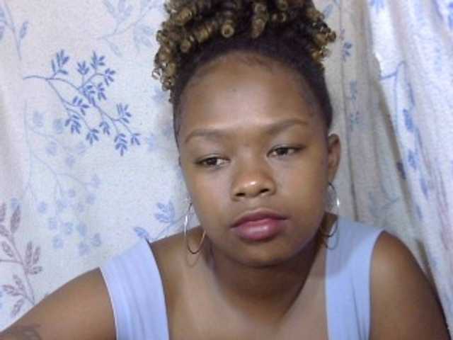 Live sex webcam photo for May-sexy #277541274