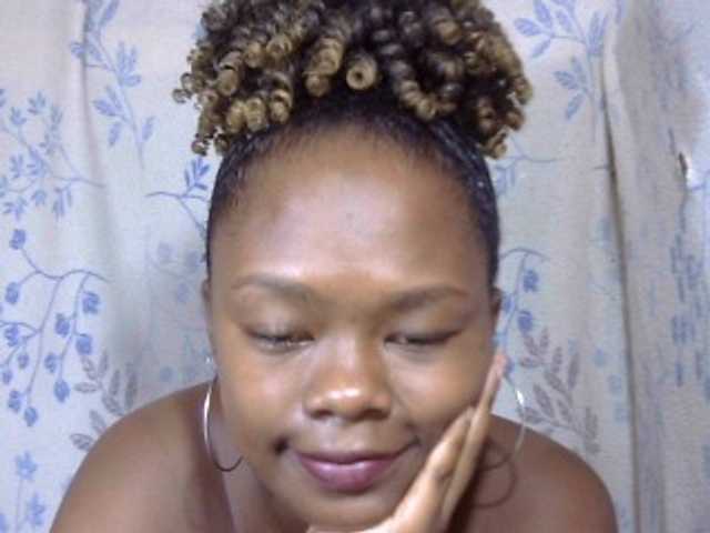 Live sex webcam photo for May-sexy #277548129