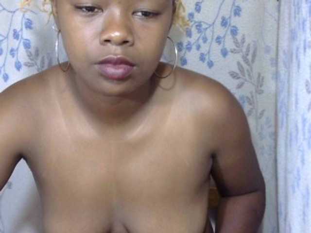 Live sex webcam photo for May-sexy #277553503