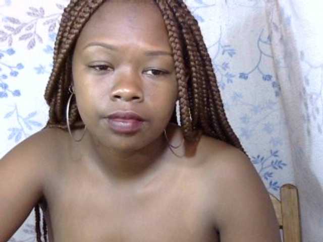 Live sex webcam photo for May-sexy #277636042