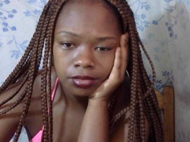 Live sex webcam photo for May-sexy #277664383