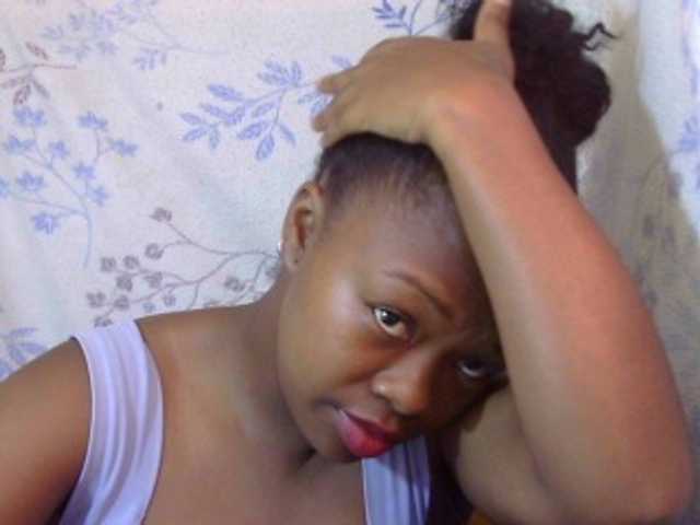 Live sex webcam photo for May-sexy #277676364