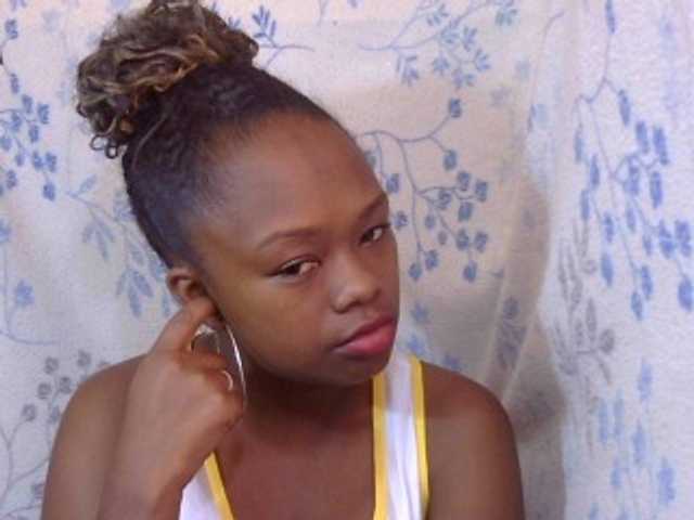 Live sex webcam photo for May-sexy #277743421