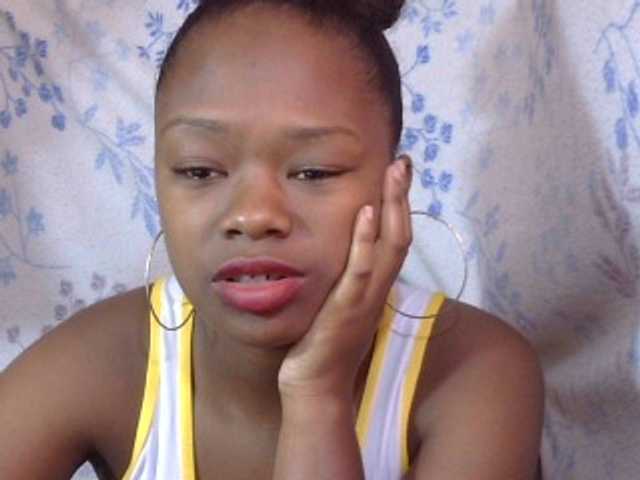 Live sex webcam photo for May-sexy #277748649