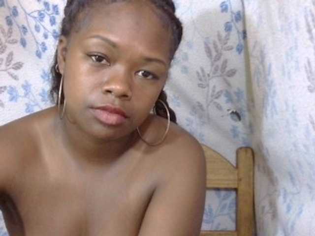 Live sex webcam photo for May-sexy #277817163