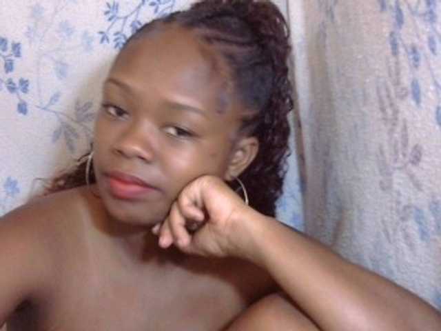 Live sex webcam photo for May-sexy #277850002