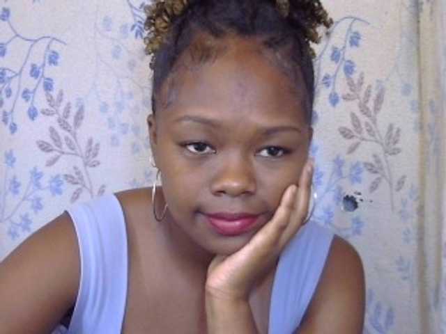 Live sex webcam photo for May-sexy #277874061