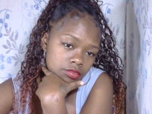 Live sex webcam photo for May-sexy #277882251