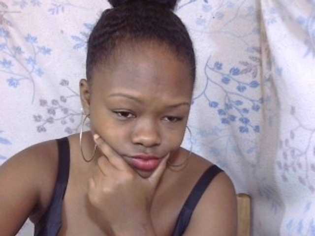 Live sex webcam photo for May-sexy #277924231