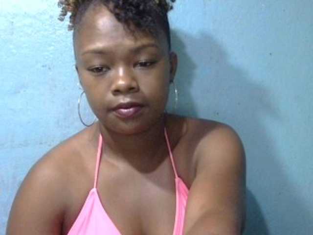 Live sex webcam photo for May-sexy #290164779