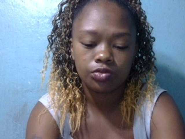 Live sex webcam photo for May-sexy #290352036