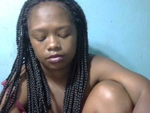 Live sex webcam photo for May-sexy #290386395