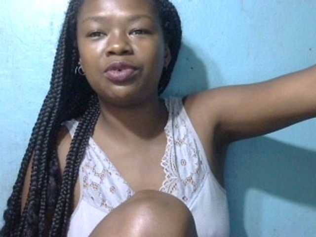 Live sex webcam photo for May-sexy #290398545