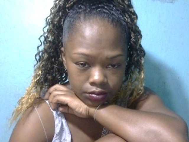 Live sex webcam photo for May-sexy #290478466