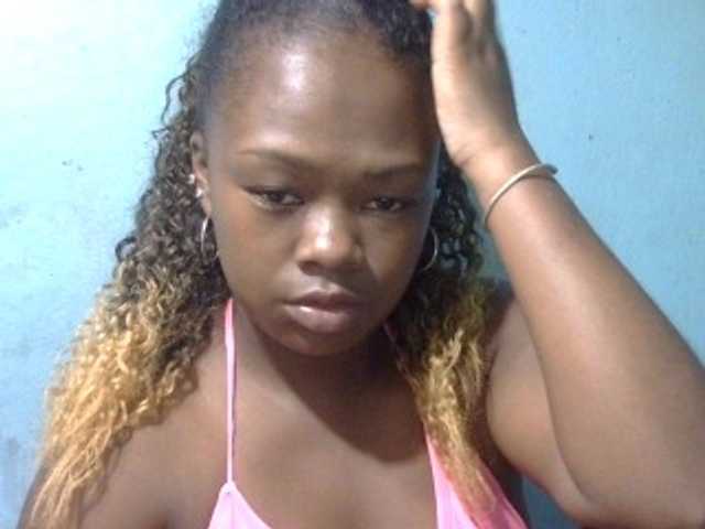 Live sex webcam photo for May-sexy #290615334