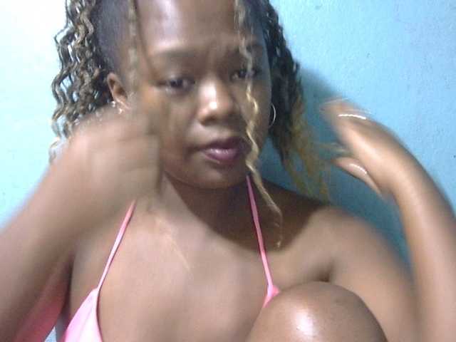 Live sex webcam photo for May-sexy #290623053