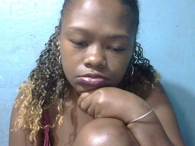 Live sex webcam photo for May-sexy #290674675