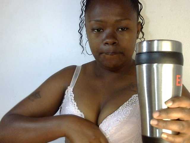 Live sex webcam photo for May-sexy #291835667