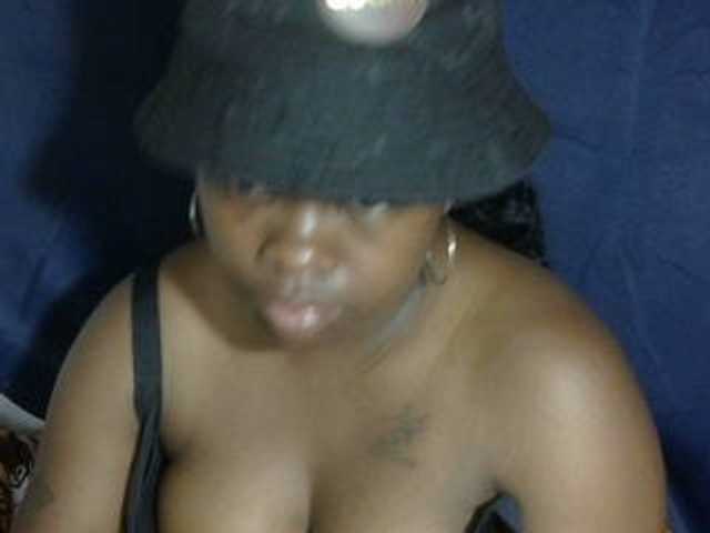 Live sex webcam photo for May-sexy #291968127