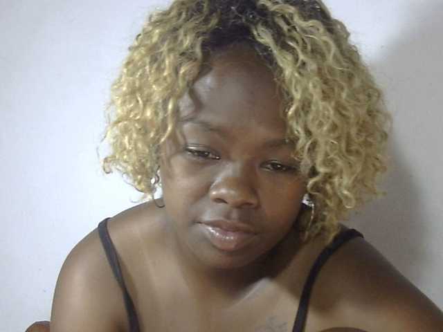 Live sex webcam photo for May-sexy #292039086