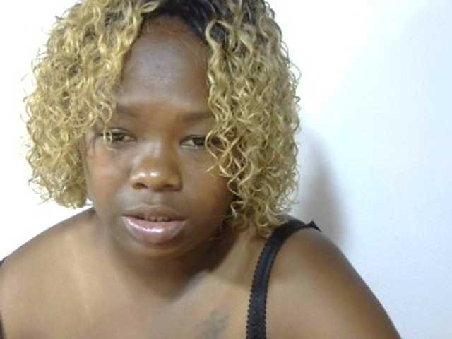 Live sex webcam photo for May-sexy #292181224