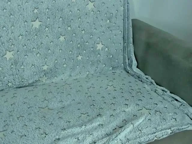 Live sex webcam photo for Maya-Louis #275499362