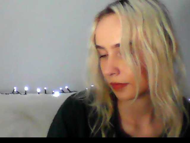 Live sex webcam photo for MayaAlone #276102197