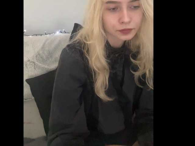 Live sex webcam photo for MayaAlone #276105704