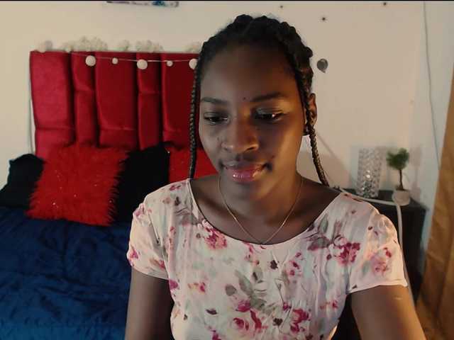 Live sex webcam photo for MayaBrownn #277841848