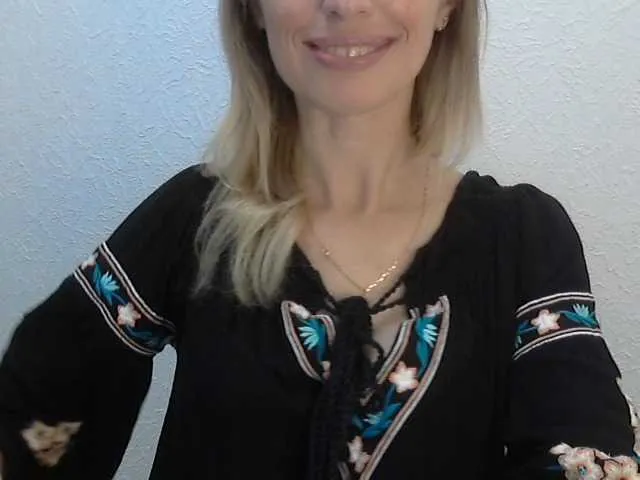 Live sex webcam photo for MayaEffect #277941637