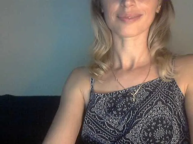 Live sex webcam photo for MayaEffect #278184790