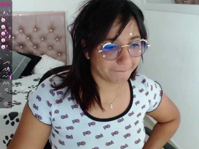 Live sex webcam photo for MayaJones #273867023