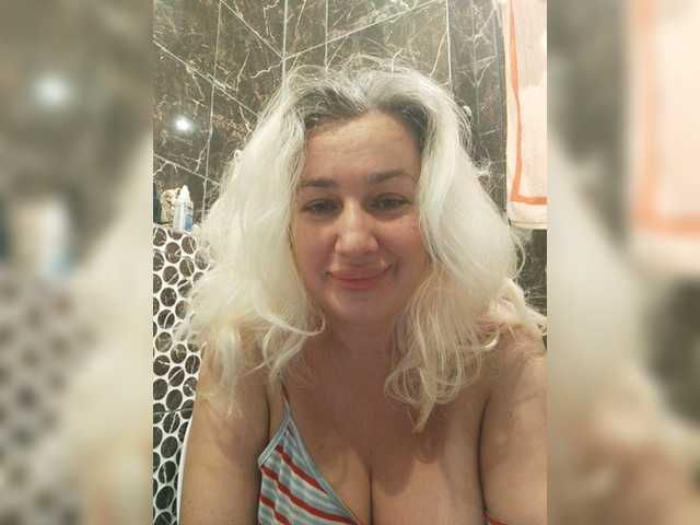 Live sex webcam photo for MayaMonroe #278214874