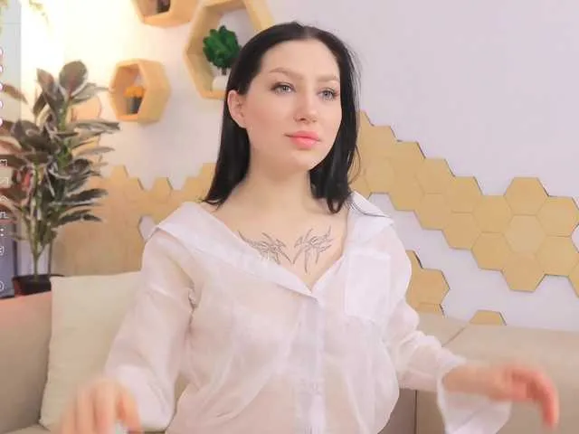 Live sex webcam photo for MayaMoon #291219770