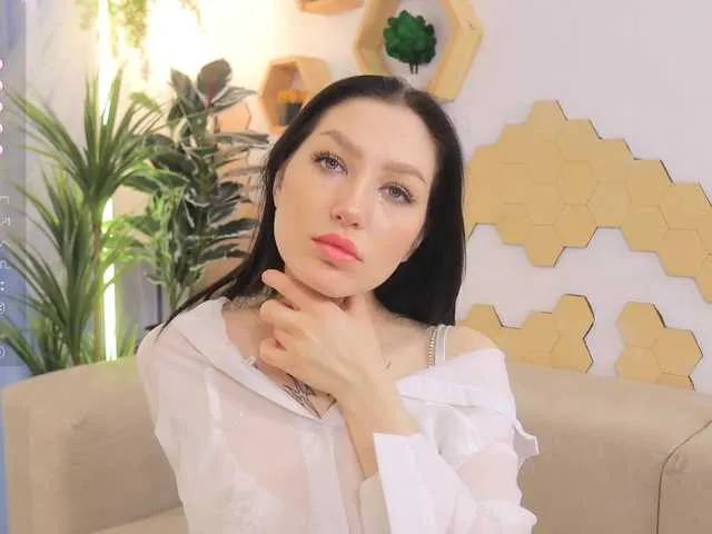 Live sex webcam photo for MayaMoon #291259282
