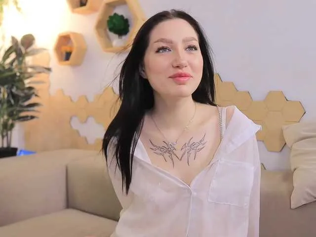 Live sex webcam photo for MayaMoon #291526769