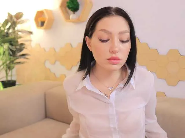 Live sex webcam photo for MayaMoon #291679954