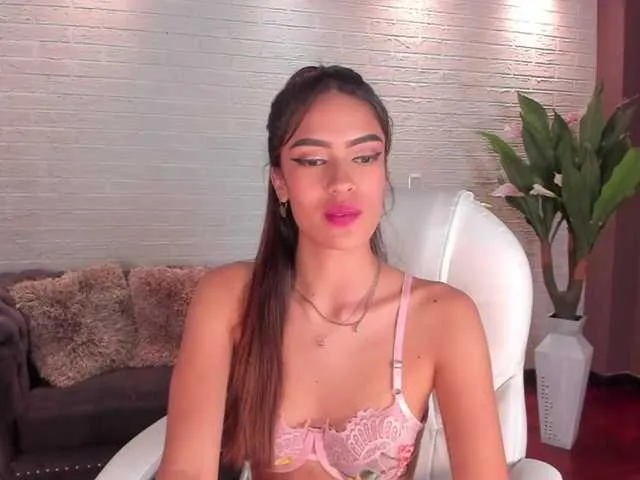 Live sex webcam photo for MayaRivera #272250518