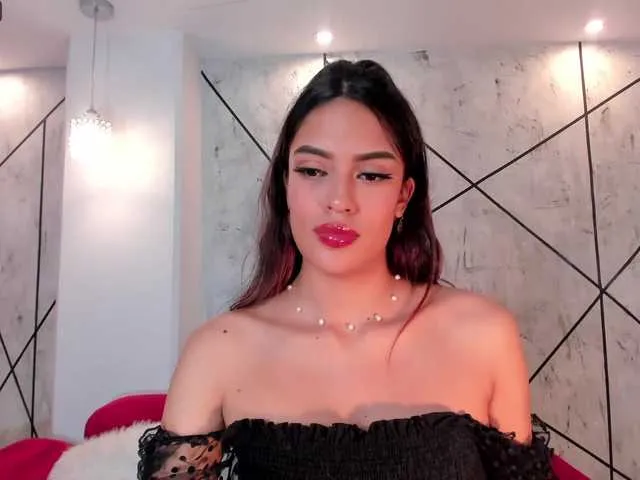 Live sex webcam photo for MayaRivera #273895378