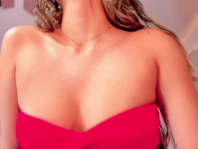 Live sex webcam photo for MayaRivera #276046981