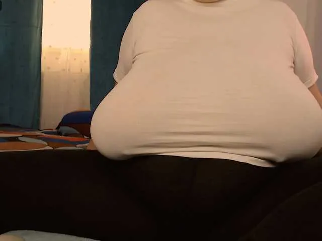 Live sex webcam photo for Mayabigtitss #290548109