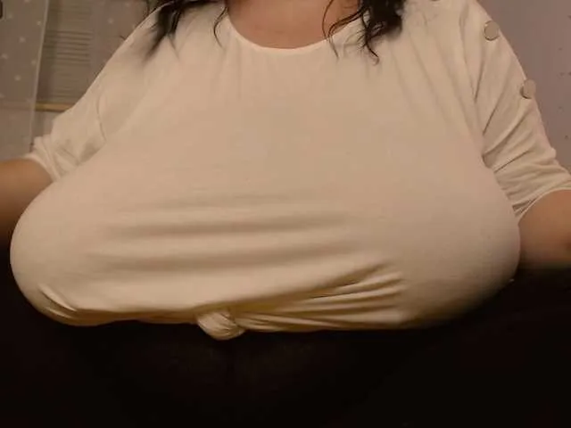 Live sex webcam photo for Mayabigtitss #290569266