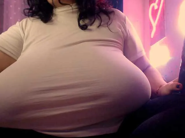 Live sex webcam photo for Mayabigtitss #290699701