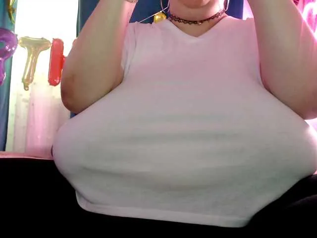 Live sex webcam photo for Mayabigtitss #290792269