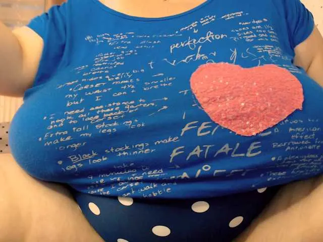 Live sex webcam photo for Mayabigtitss #291460593