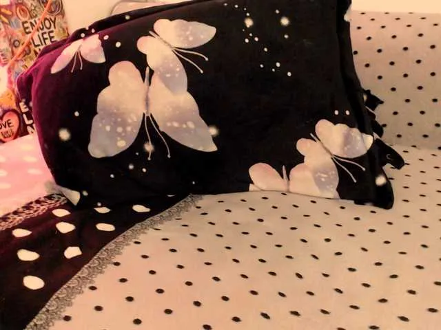 Live sex webcam photo for Mayabigtitss #291947601