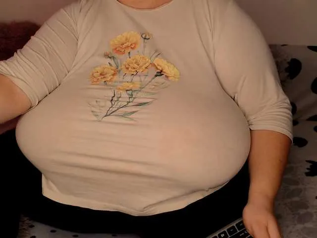 Live sex webcam photo for Mayabigtitss #292323081