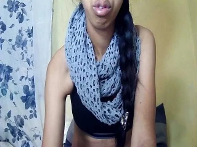 Live sex webcam photo for Mayaka-X #273612846