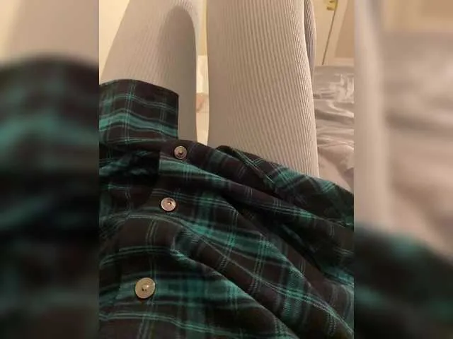 Live sex webcam photo for MaybeForYou- #291350518