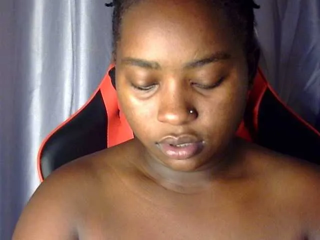 Live sex webcam photo for Mayer- #290905690